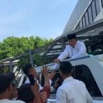 Prabowo sapa warga usai Idul Adha.