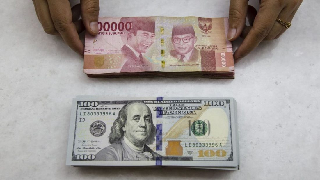 Rupiah Dinilai Rentan, Berpotensi Melemah hingga Rp20.000.