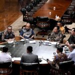 Prabowo Gelar Rapat di Hambalang, Bahas Geopolitik hingga Persiapan Lebaran.