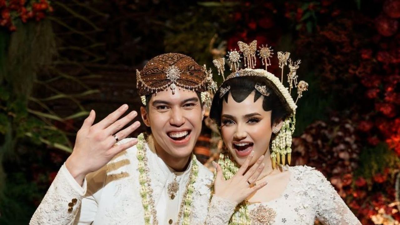 Resmi Menikah, El Rumi dan Syifa Hadju Gelar Akad di Jakarta.