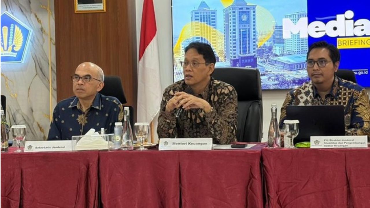 Purbaya Tegaskan Wacana Pajak Selat Malaka Hanya Candaan, Bukan Kebijakan.