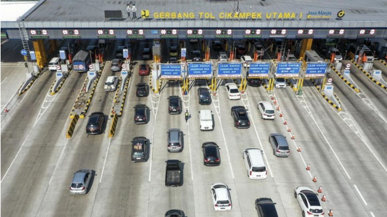 Libur Panjang Dimulai, Hampir 200 Ribu Kendaraan Tinggalkan Jabotabek.