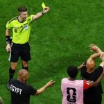 Gestur "X" Pelatih Mesir Usai Lawan Argentina Jadi Sorotan, Ini Makna di Baliknya.
